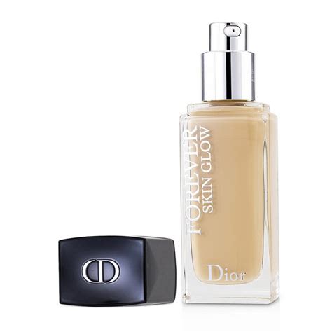 Dior – Forever Skin Glow 24h Wear Hig